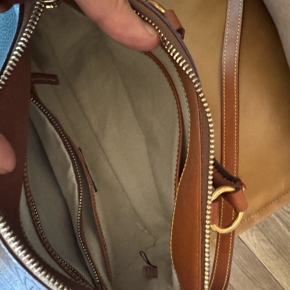 *LIKE NEW* Dooney & Bourke All Weather Satchel - Picture 4 of 6